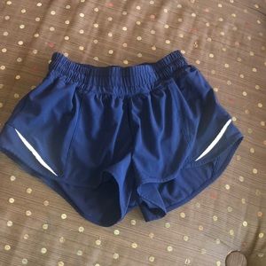 Lululemon hottie hot shorts size 2